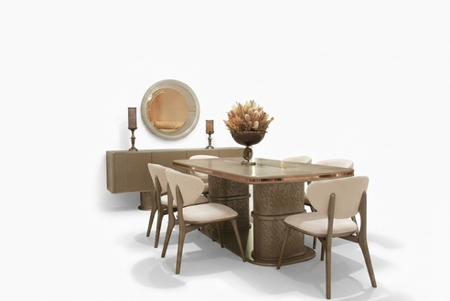 Elegantes Esszimmer-Set in Beige aus Holz mit Stühlen und Konsole