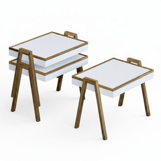 Elegantes weißes Couchtisch-Set aus Holz im modernen Design