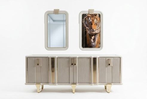Elegantes weißes Holz Sideboard mit Spiegel im modernen Design