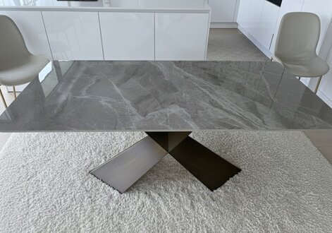 Luxus Esstische Design Tisch Edelstahl Stein Möbel Esszimmer Modern Säule Sofort