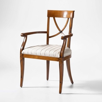 Klassische Stühle Stuhl Lehnstuhl Holzstuhl Esszimmerstuhl Luxus Holz Möbel Neu