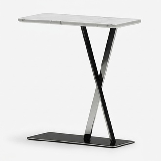 Moderner grauer Couchtisch aus Metall