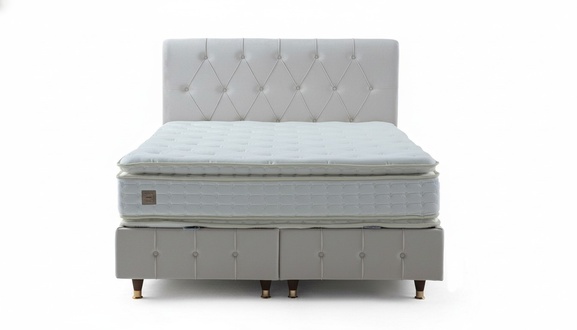Weißes Chesterfield Bettgestell Designer Polsterbett Rechteckiges Bett