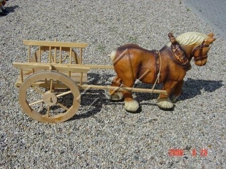Design Pferd mit Wagen Figur Garden Statue Skulptur Figuren Skulpturen